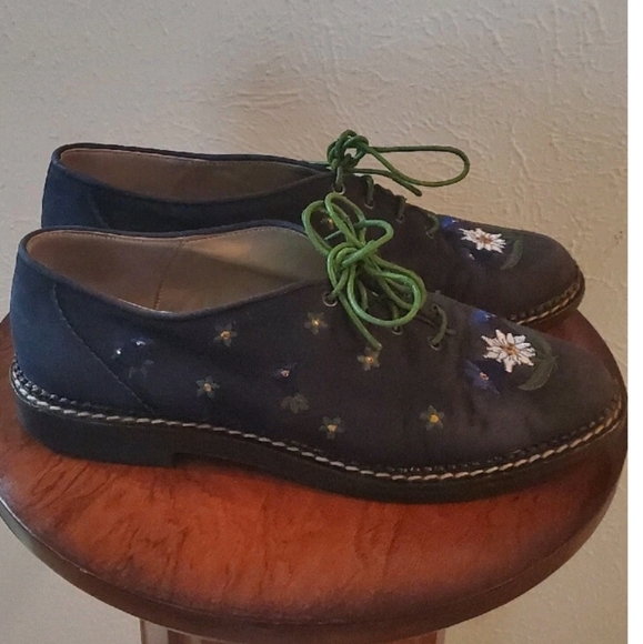 Vintage Haus Belir Embroidered Floral Loafers Size 7 Cottagecore Prairie - Picture 2 of 12